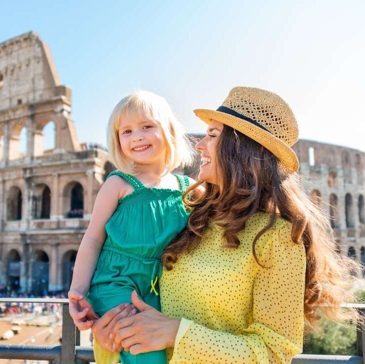 Mother and duaghter at the Colosseum